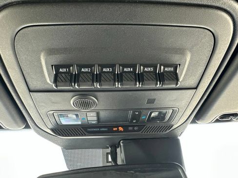 Used 2023 Ford Bronco Wildtrak AWD/4WD image 13
