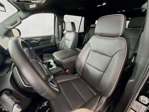Used 2025 GMC Yukon Elevation AWD/4WD image 2