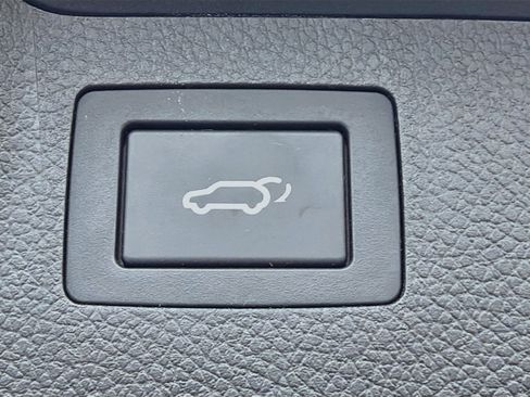 Used 2015 Hyundai Santa Fe Sport w/ Option Group 04 AWD/4WD image 12
