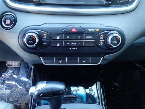 Used 2017 Kia Sorento SX AWD/4WD image 20