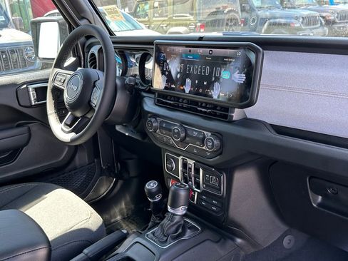 New 2026 Jeep Gladiator Willys image 15