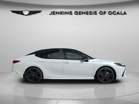 Used 2025 Toyota Camry XSE image 3