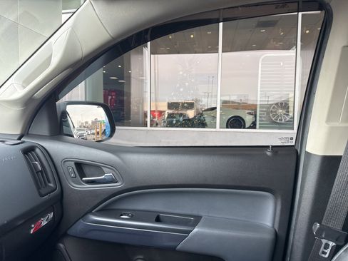 Used 2015 Chevrolet Colorado Z71 image 28