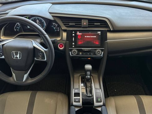 Certified 2017 Honda Civic EX image 9