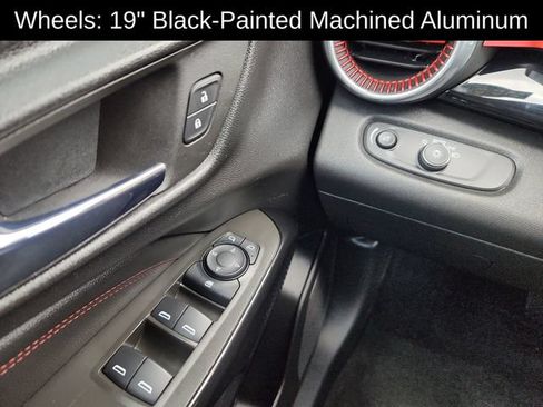 Used 2024 Chevrolet Trax RS w/ Sunroof Package FWD image 37