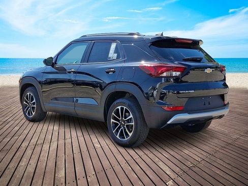 New 2026 Chevrolet TrailBlazer LT FWD image 3