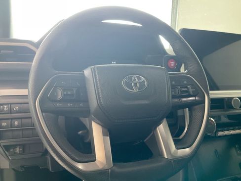 Used 2024 Toyota Tacoma TRD Sport AWD/4WD image 14