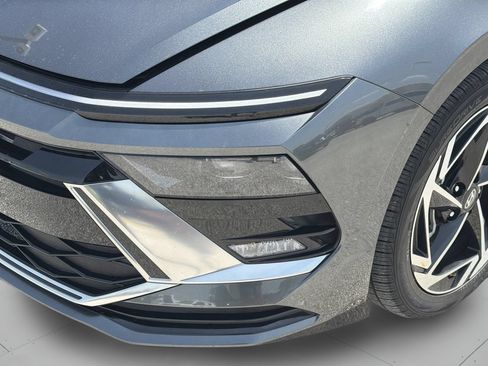 Used 2024 Hyundai Sonata SEL w/ Convenience Package FWD image 6