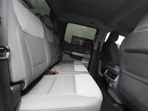 Certified 2025 Ford F250 XLT w/ Black Appearance Package image 22