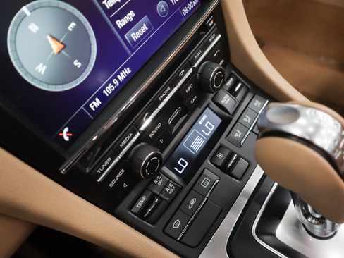 Used 2015 Porsche 911 Targa 4S image 15