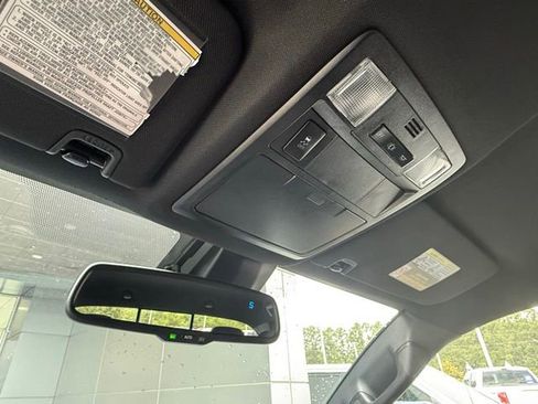 Used 2018 Toyota Tacoma TRD Sport AWD/4WD image 31