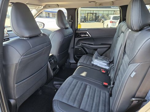 New 2026 Mitsubishi Outlander AWD image 10