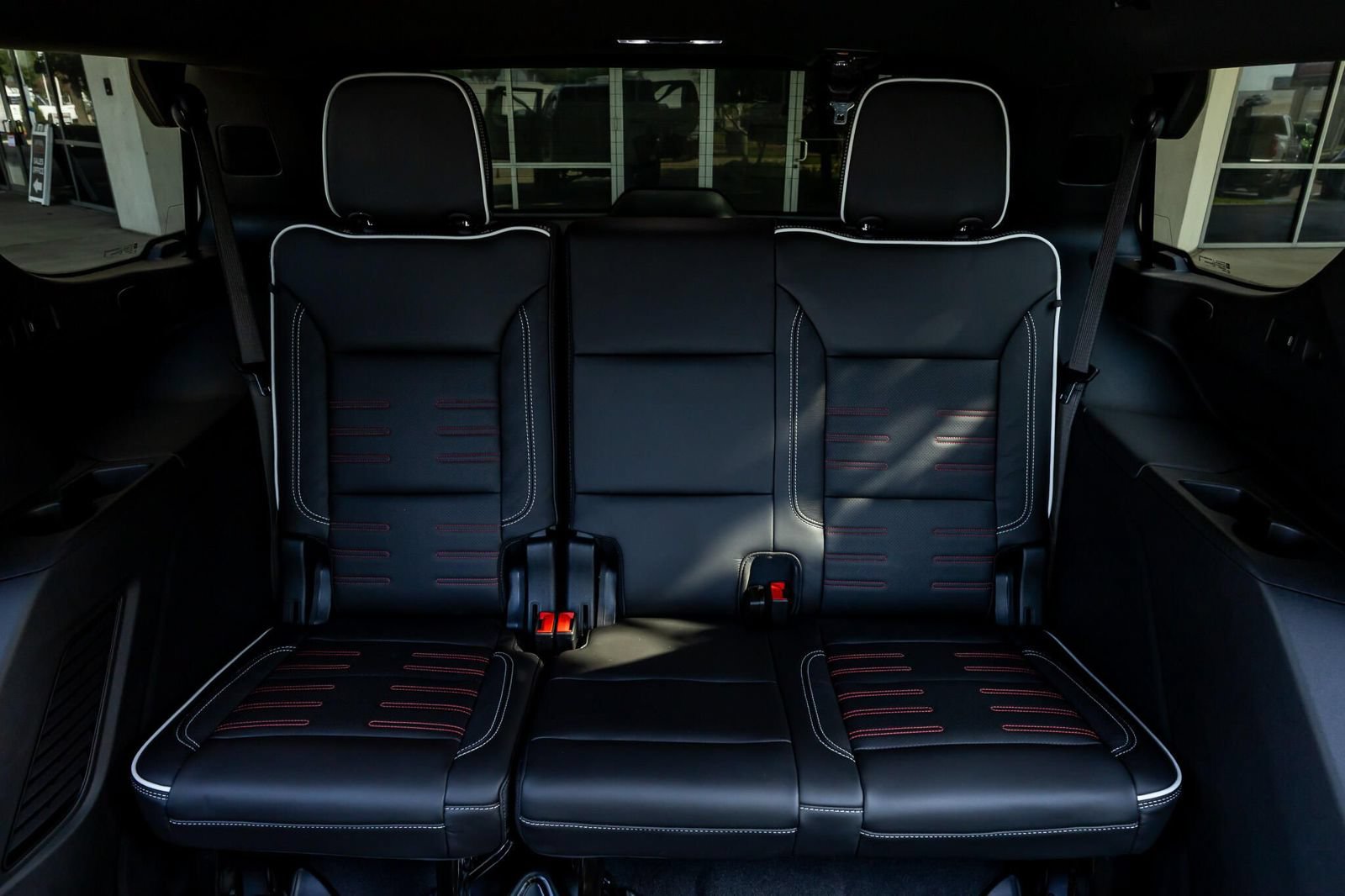 Used 2026 GMC Yukon AT4 Ultimate AWD/4WD image 45