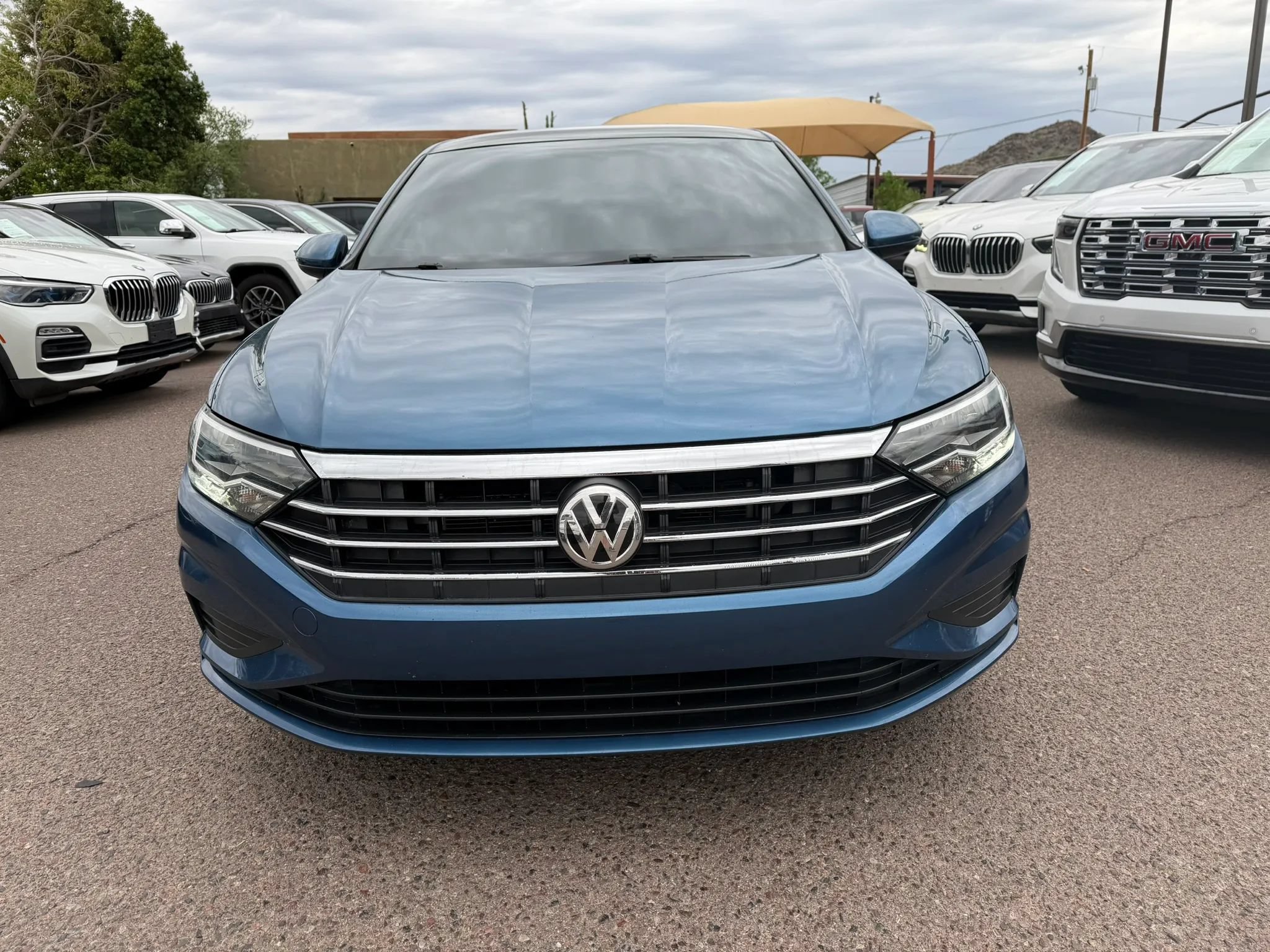 Used 2020 Volkswagen Jetta SE w/ SE Cold Weather Package FWD image 2