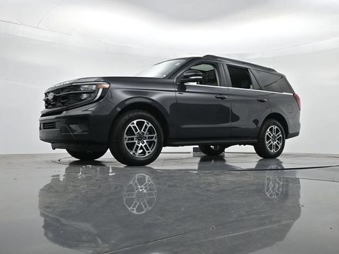 Certified 2025 Ford Expedition Active AWD/4WD image 40