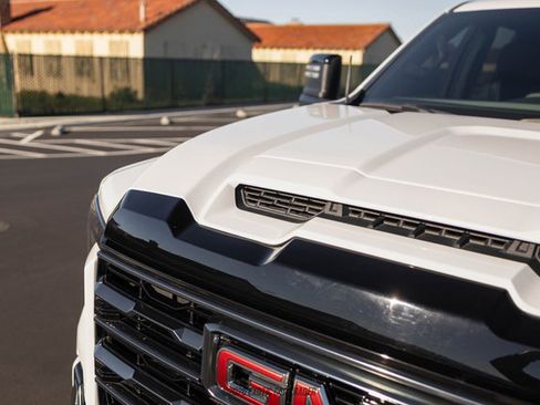 Used 2024 GMC Sierra 2500 AT4 w/ AT4 Premium Plus Package image 84