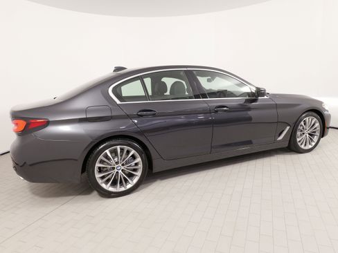 Used 2022 BMW 530i xDrive w/ Convenience Package AWD/4WD image 11