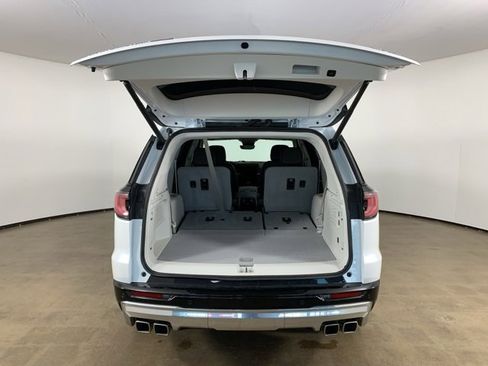 Used 2024 GMC Acadia Denali w/ Super Cruise Package image 12