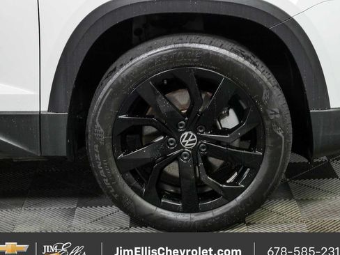 Used 2022 Volkswagen Taos SE AWD/4WD image 35