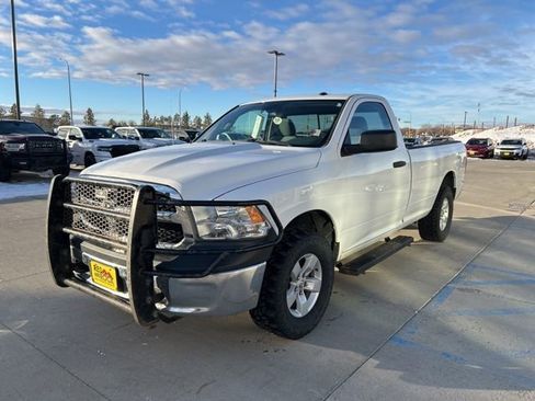 Used 2016 RAM 1500 Tradesman w/ Chrome Appearance Group image 4