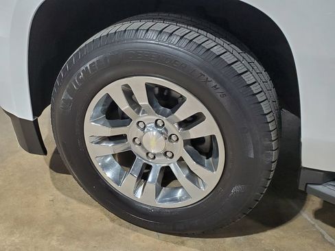 Used 2017 Chevrolet Tahoe LT RWD image 48
