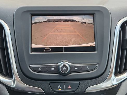 Used 2024 Chevrolet Equinox LT FWD image 19