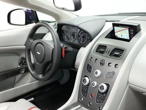 Used 2016 Aston Martin V8 Vantage GT RWD image 70