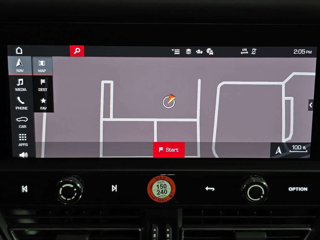 Certified 2026 Porsche Macan AWD/4WD image 18