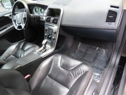 Used 2013 Volvo XC60 T6 AWD/4WD image 18