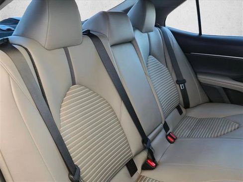 Used 2023 Toyota Camry SE FWD image 19