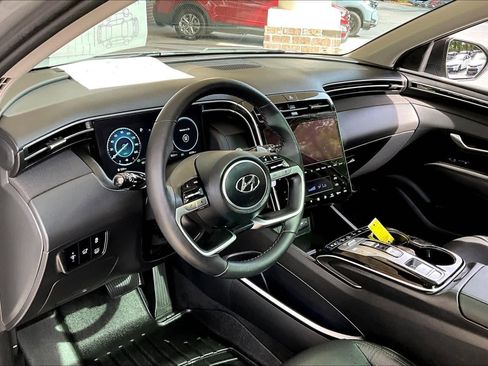 Used 2023 Hyundai Tucson Limited image 18