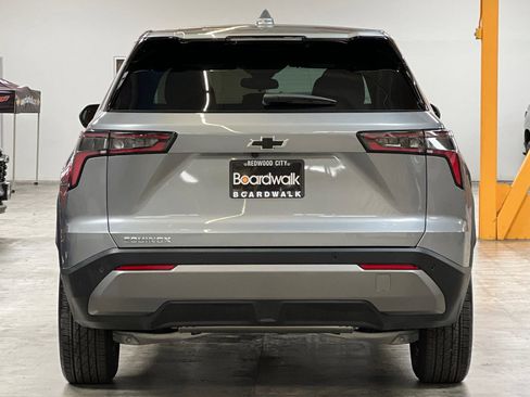 New 2026 Chevrolet Equinox LT FWD image 5