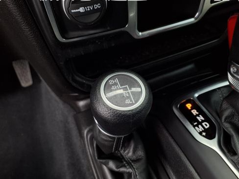 Used 2024 Jeep Gladiator Sport AWD/4WD image 22