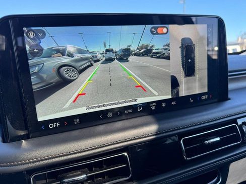 Certified 2025 Lincoln Aviator Reserve w/ Equipment Group 201A image 24