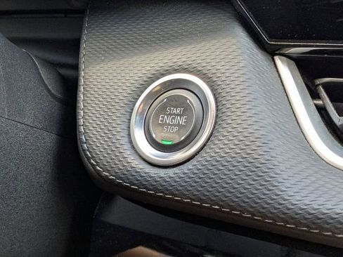 Used 2025 Chevrolet Equinox LT FWD image 29