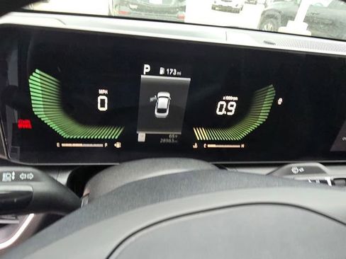 Used 2025 Kia K4 FWD image 30