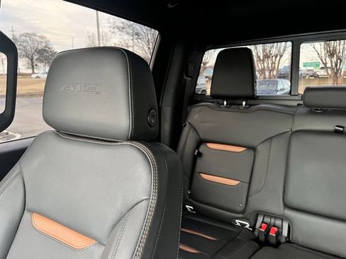 Used 2023 GMC Sierra 1500 AT4 w/ AT4 Premium Package image 19