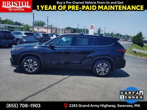 Used 2022 Toyota Highlander XLE AWD/4WD image 4