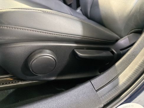 Used 2023 MAZDA MAZDA3 s image 11