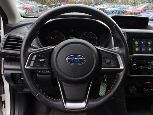 Used 2019 Subaru Crosstrek 2.0i Premium w/ Moonroof Package AWD/4WD image 9