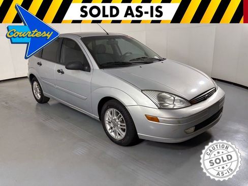 Used 2003 Ford Focus ZX5 Hatchback image 2