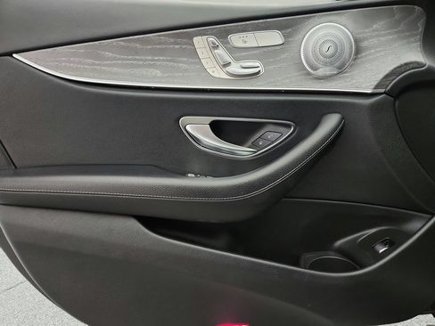 Used 2021 Mercedes-Benz E 350 4MATIC Sedan image 26