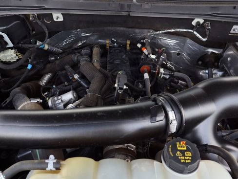 Used 2022 Ford Expedition Limited AWD/4WD image 36