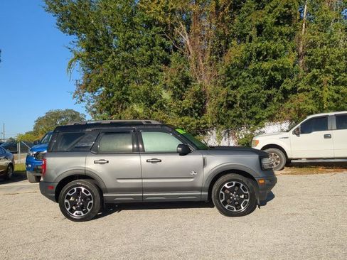 Used 2023 Ford Bronco Sport Outer Banks image 3