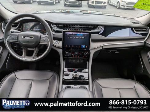 Used 2023 Jeep Grand Cherokee 4WD 4xe image 16