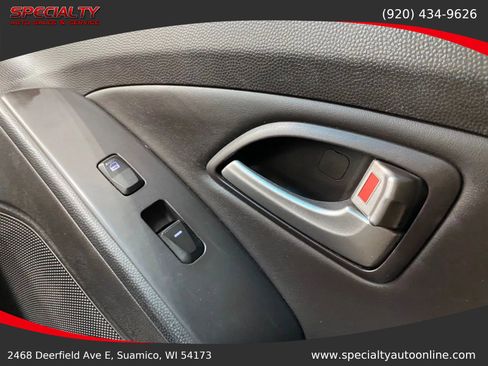 Used 2013 Hyundai Tucson GLS image 32