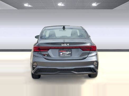 Used 2024 Kia Forte LXS image 10