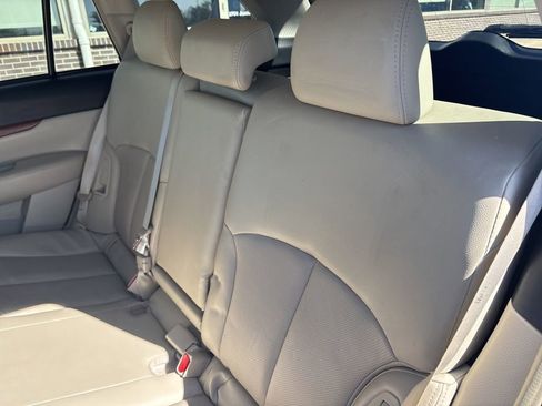 Used 2013 Subaru Outback 2.5i Limited AWD/4WD image 42