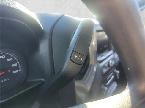 Used 2020 Chevrolet Silverado 1500 Custom w/ Custom Value Package image 11