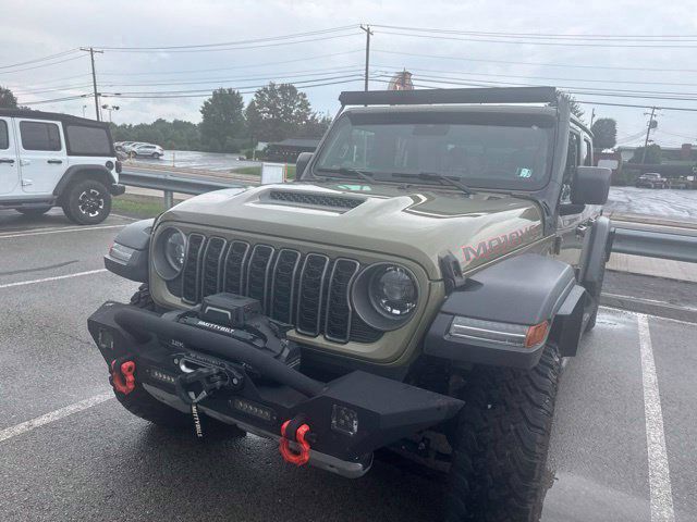 Certified 2025 Jeep Gladiator Mojave w/ Convenience Group AWD/4WD image 2